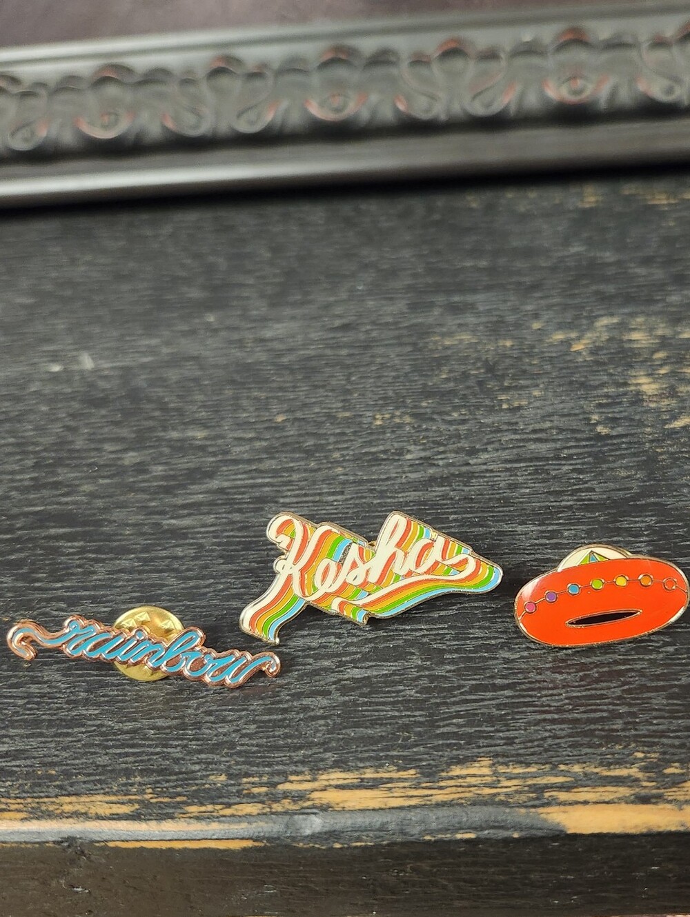 KESHA Rainbow Tour VIP Pin Set